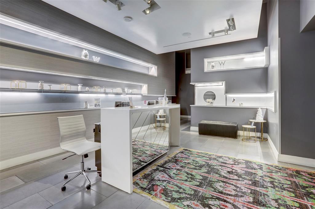 210 Lavaca ST # 3401