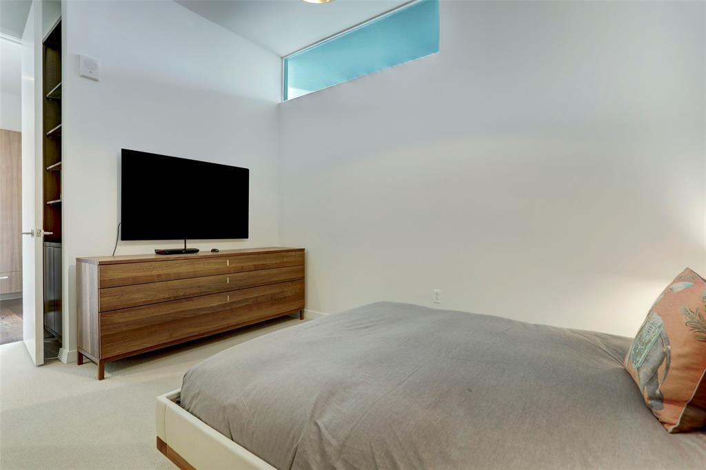 210 Lavaca ST # 3401