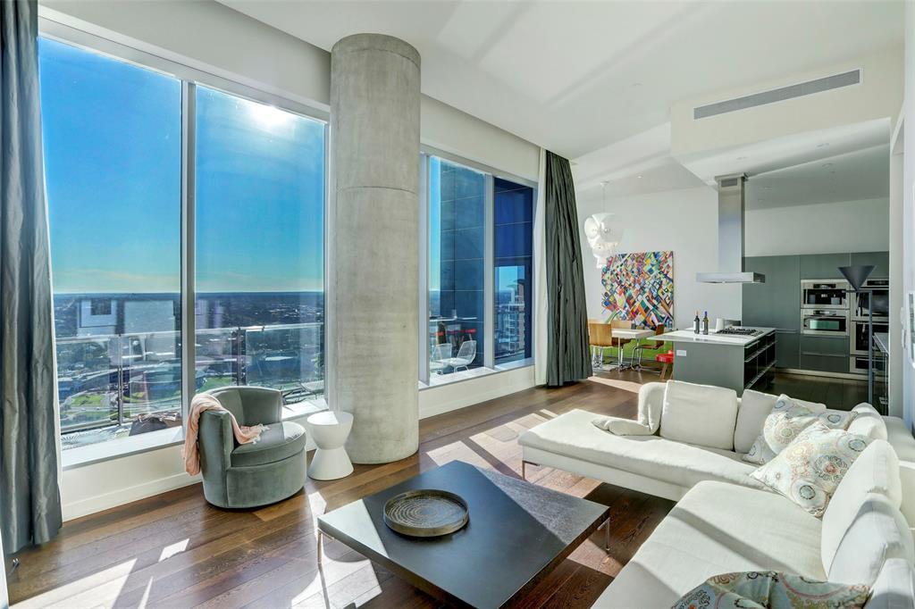 210 Lavaca ST # 3401