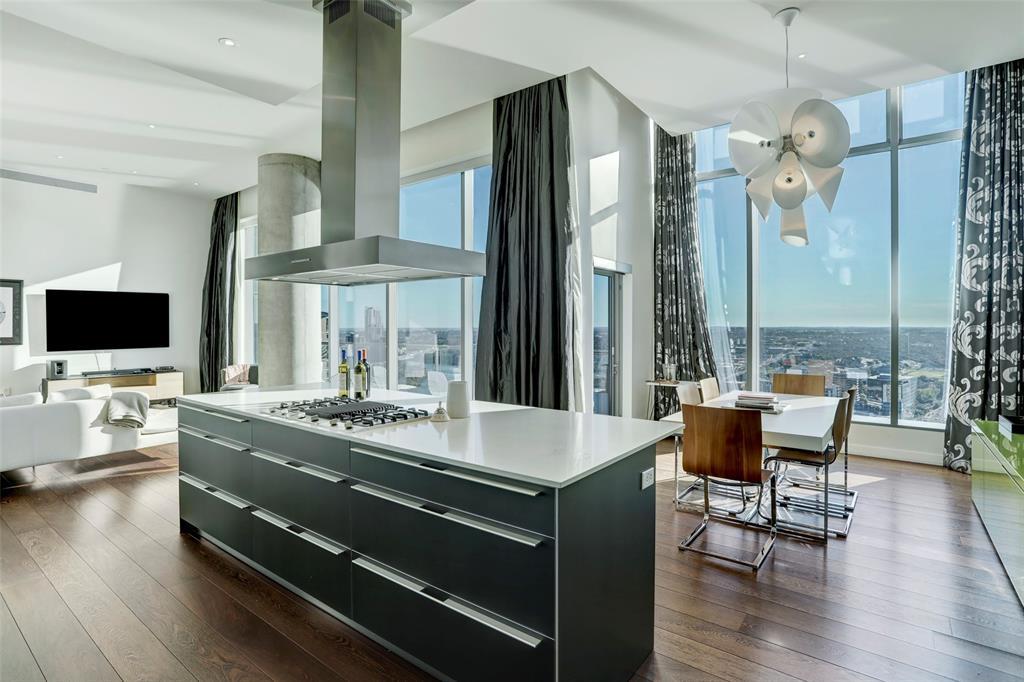 210 Lavaca ST # 3401