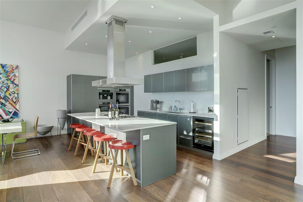 210 Lavaca ST # 3401