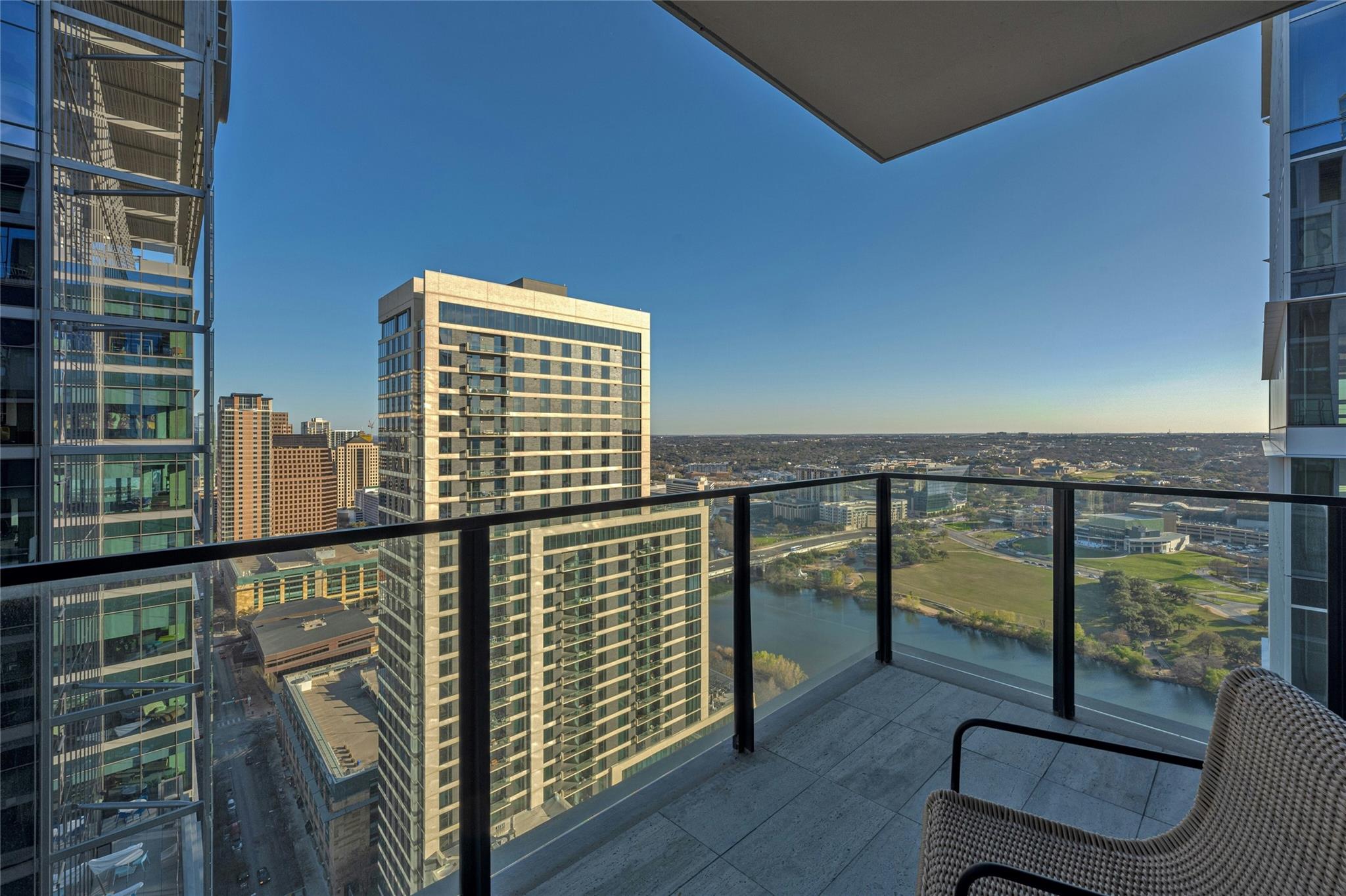 202 Nueces ST # 3001