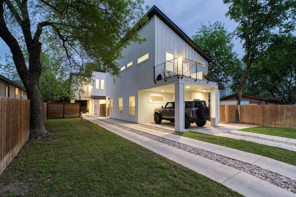 913 Valdez ST # B Unit: A & B