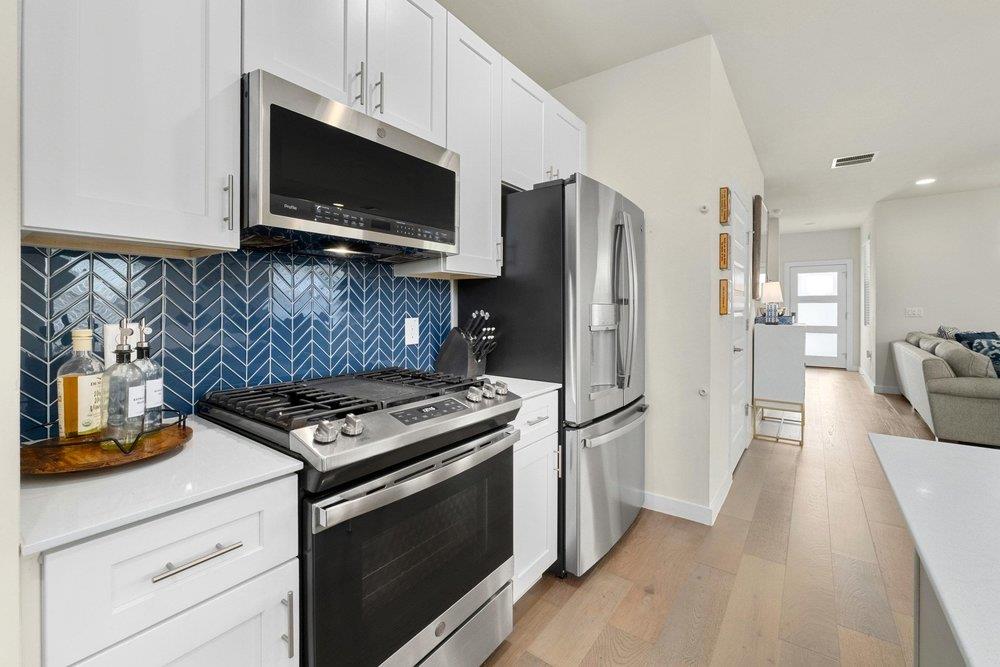 913 Valdez ST # B Unit: A & B