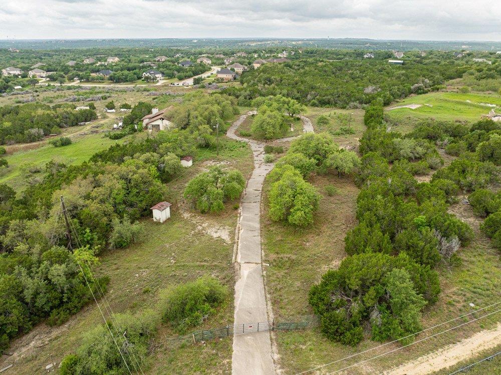 9415 W US HWY 290 S