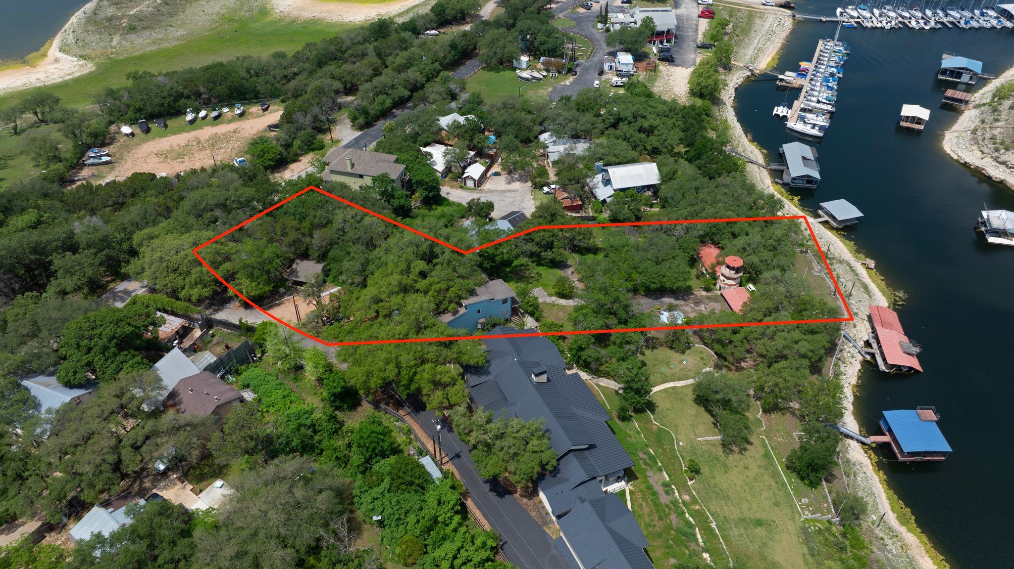 1004 Linscomb DR