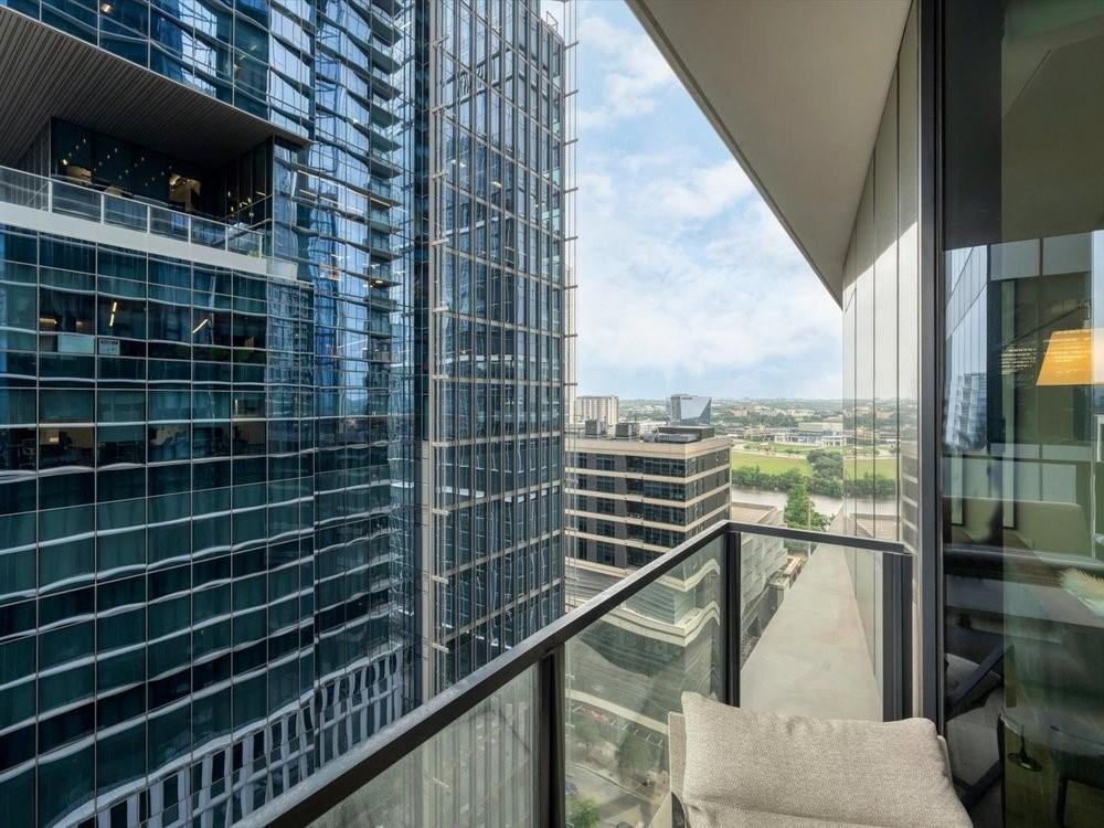 202 Nueces ST # 1405