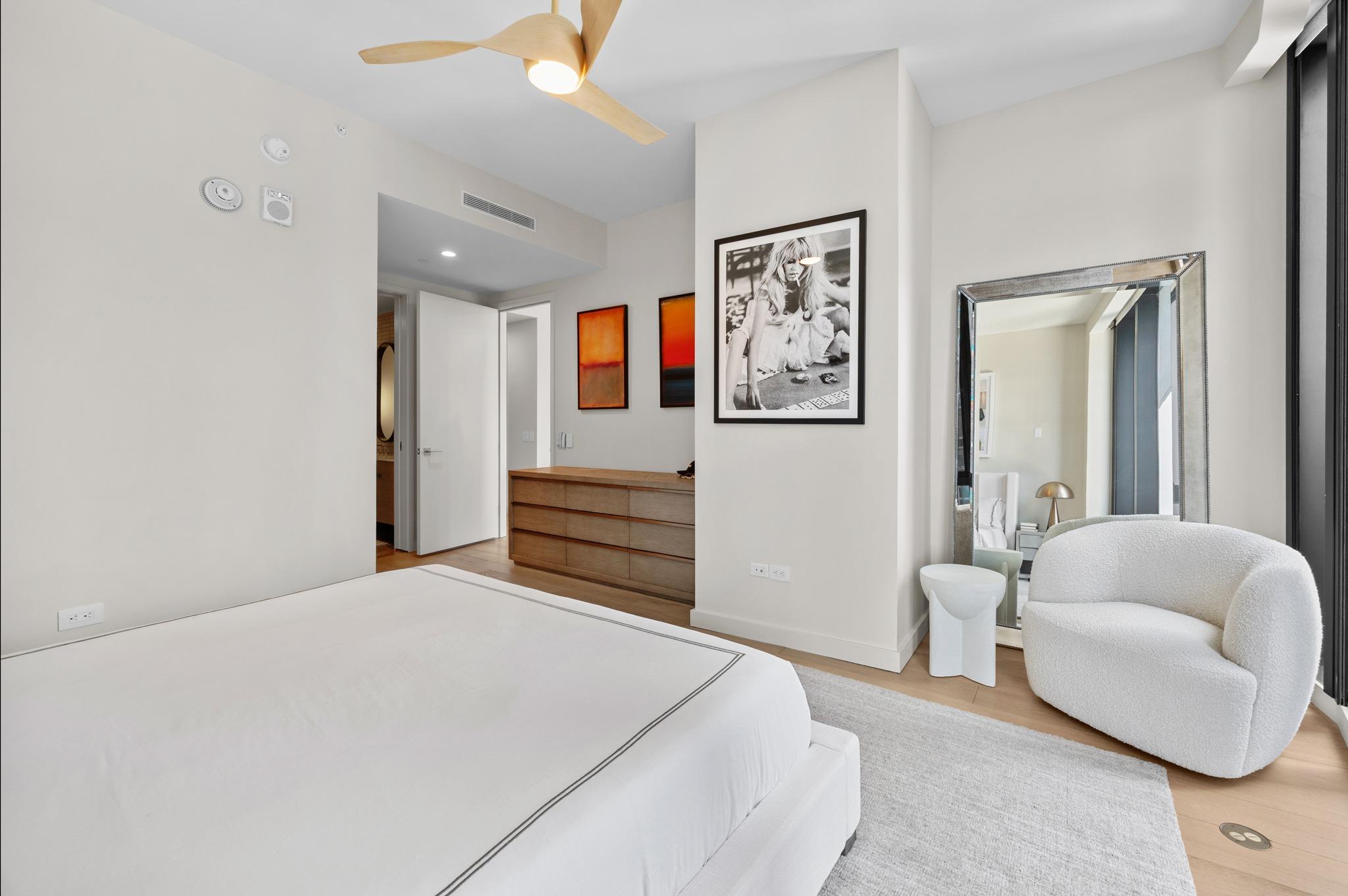 202 Nueces ST # 1405