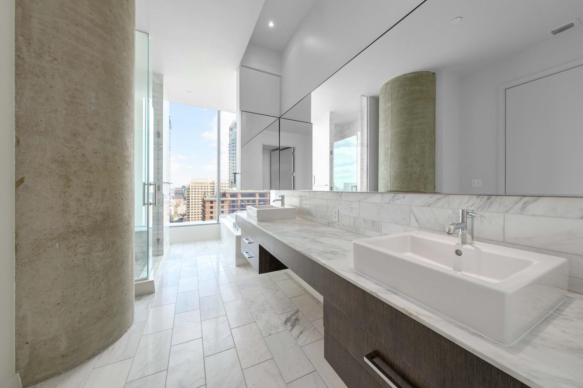 210 Lavaca ST # 2608