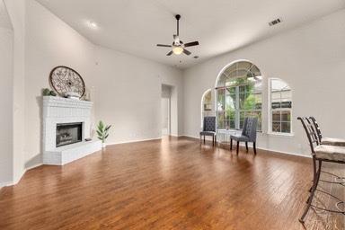 604 Belmont DR