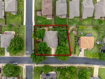 604 Belmont DR