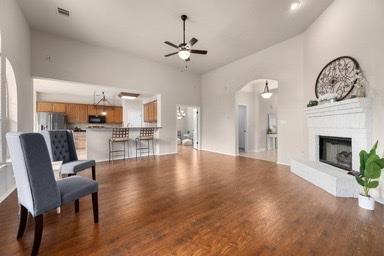 604 Belmont DR