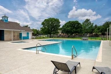 604 Belmont DR