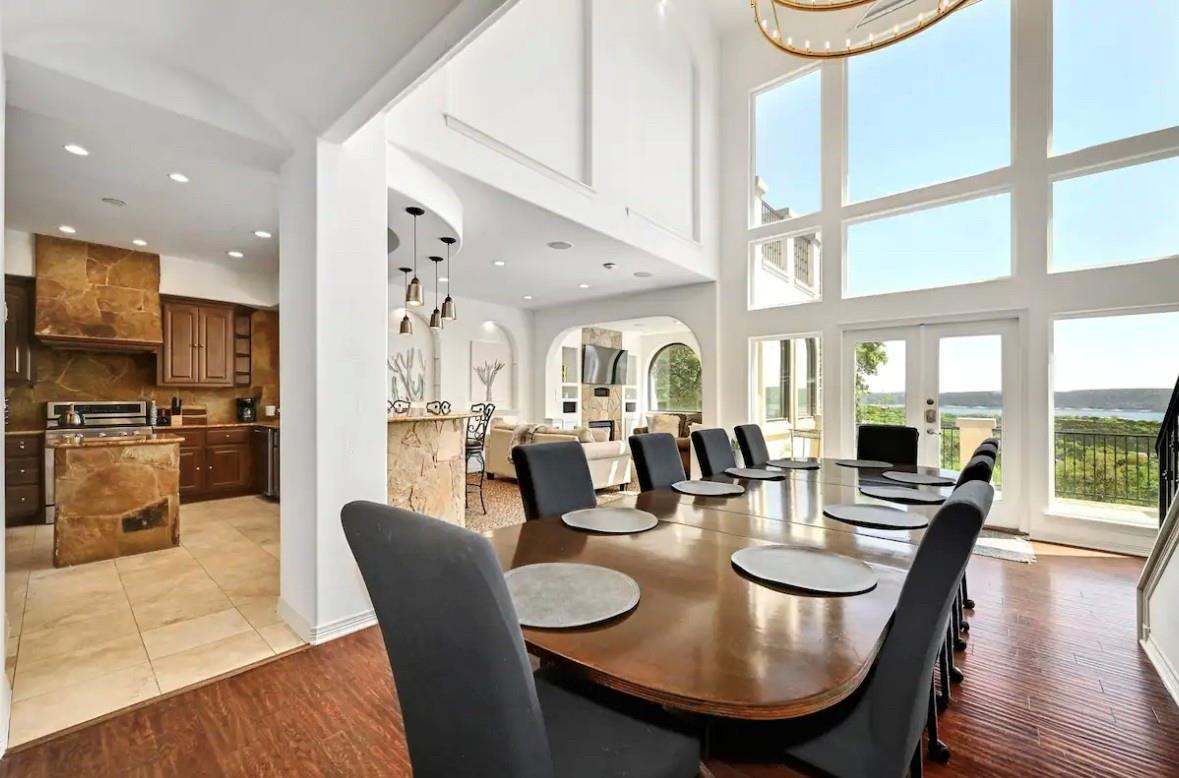 3711 Highland DR