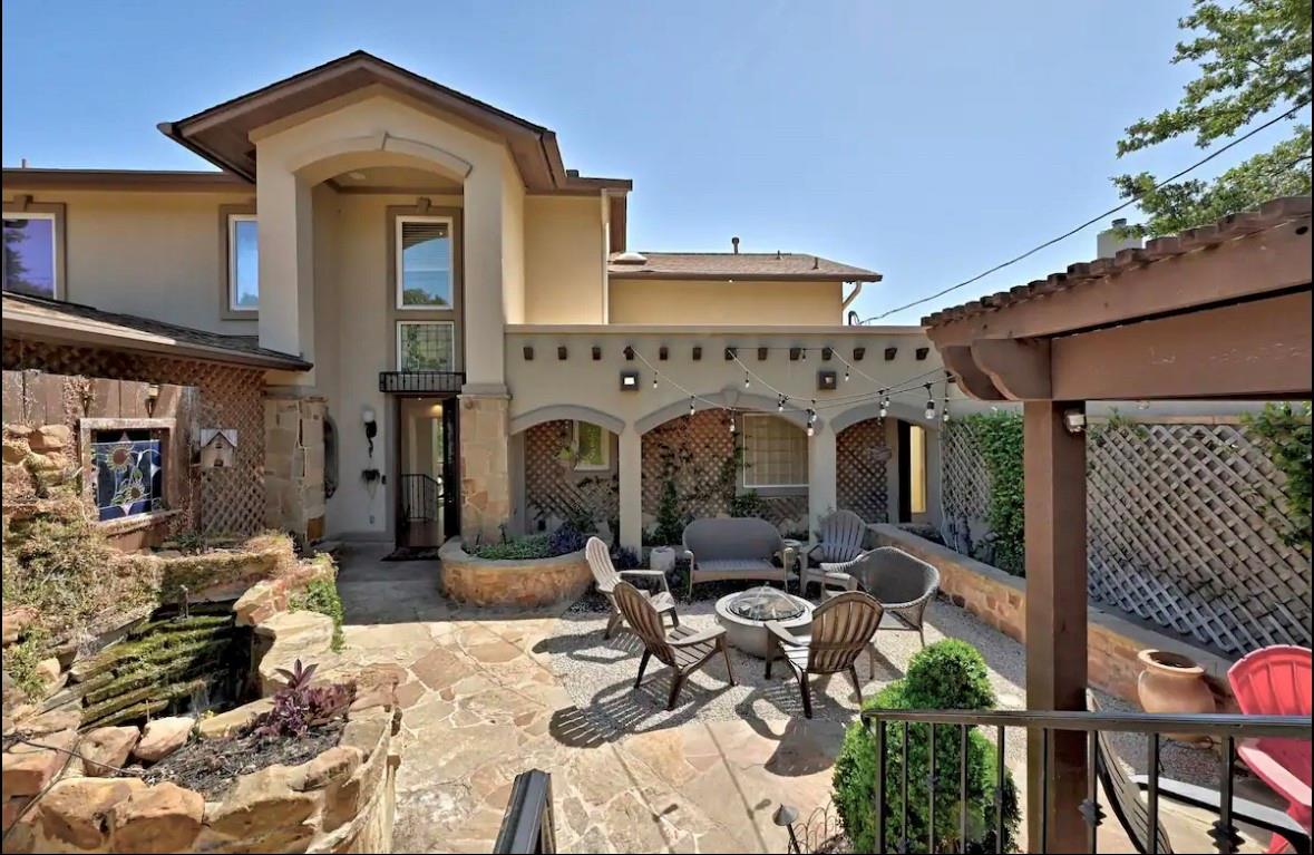 3711 Highland DR