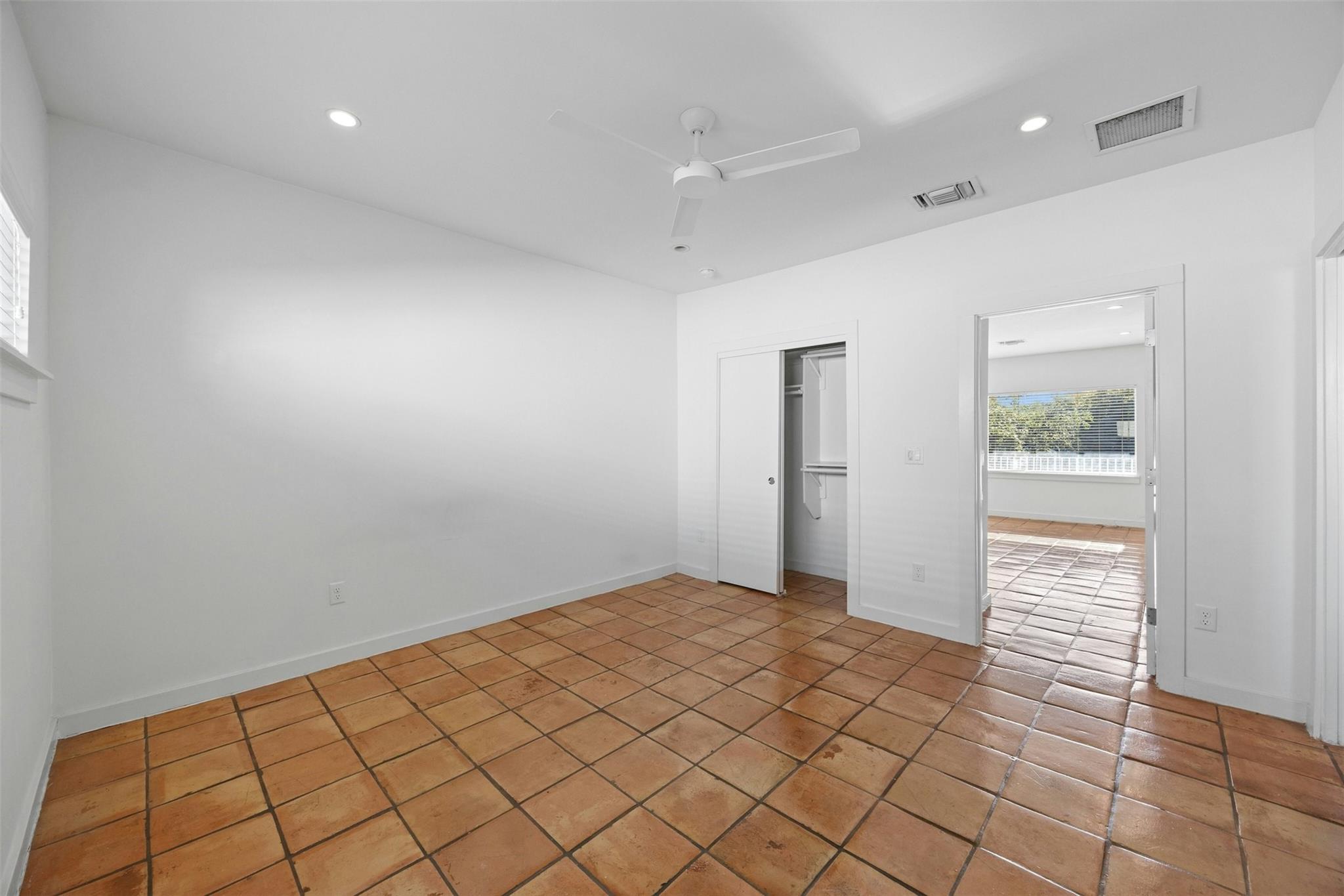 1200 Enfield RD # 207