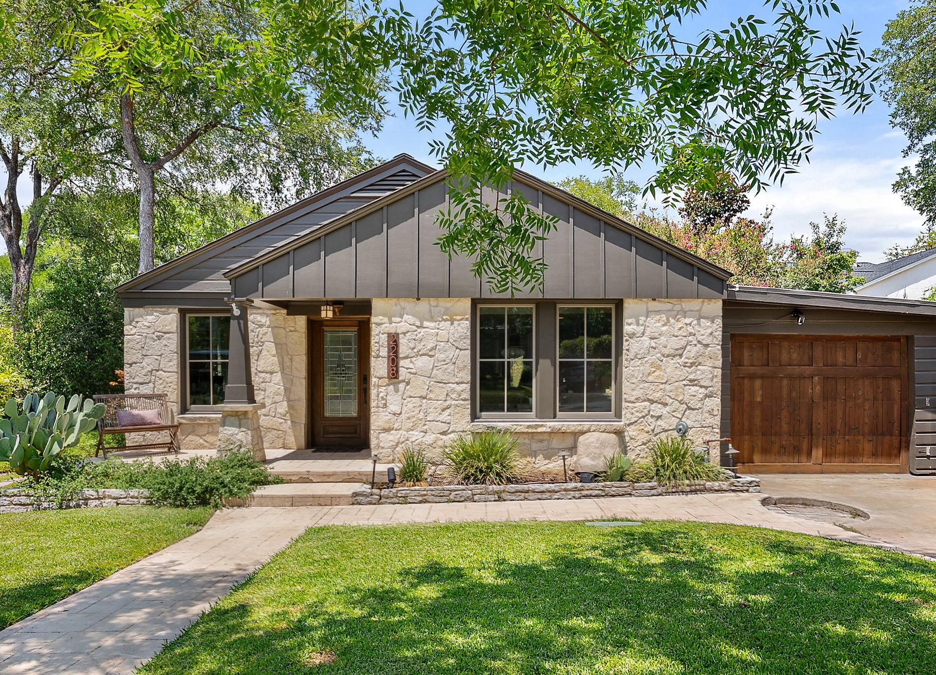 2208 Mountain View RD