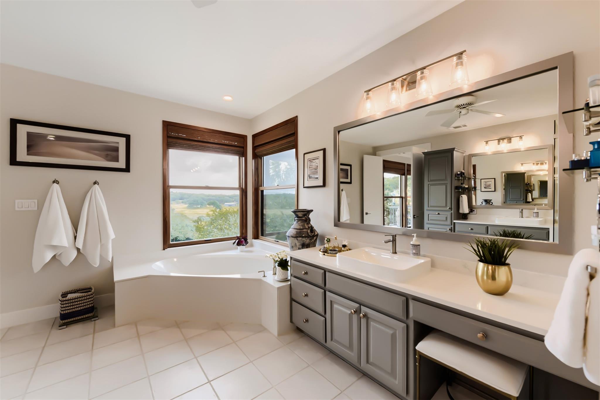 1441 Kemp Hills DR