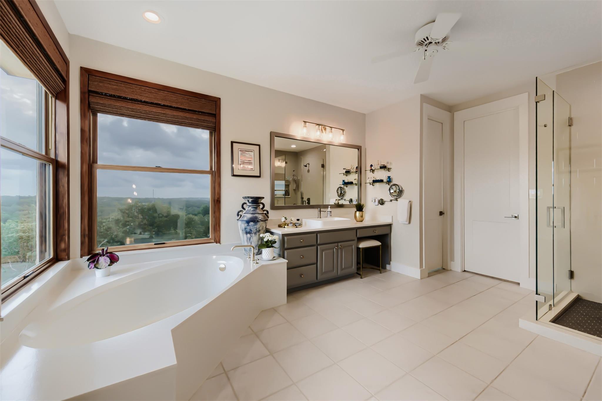 1441 Kemp Hills DR