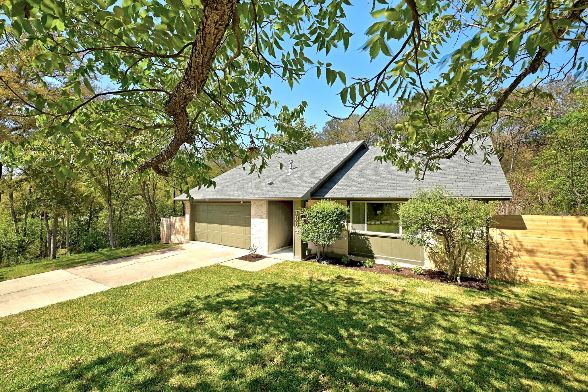 7004 Fred Morse DR