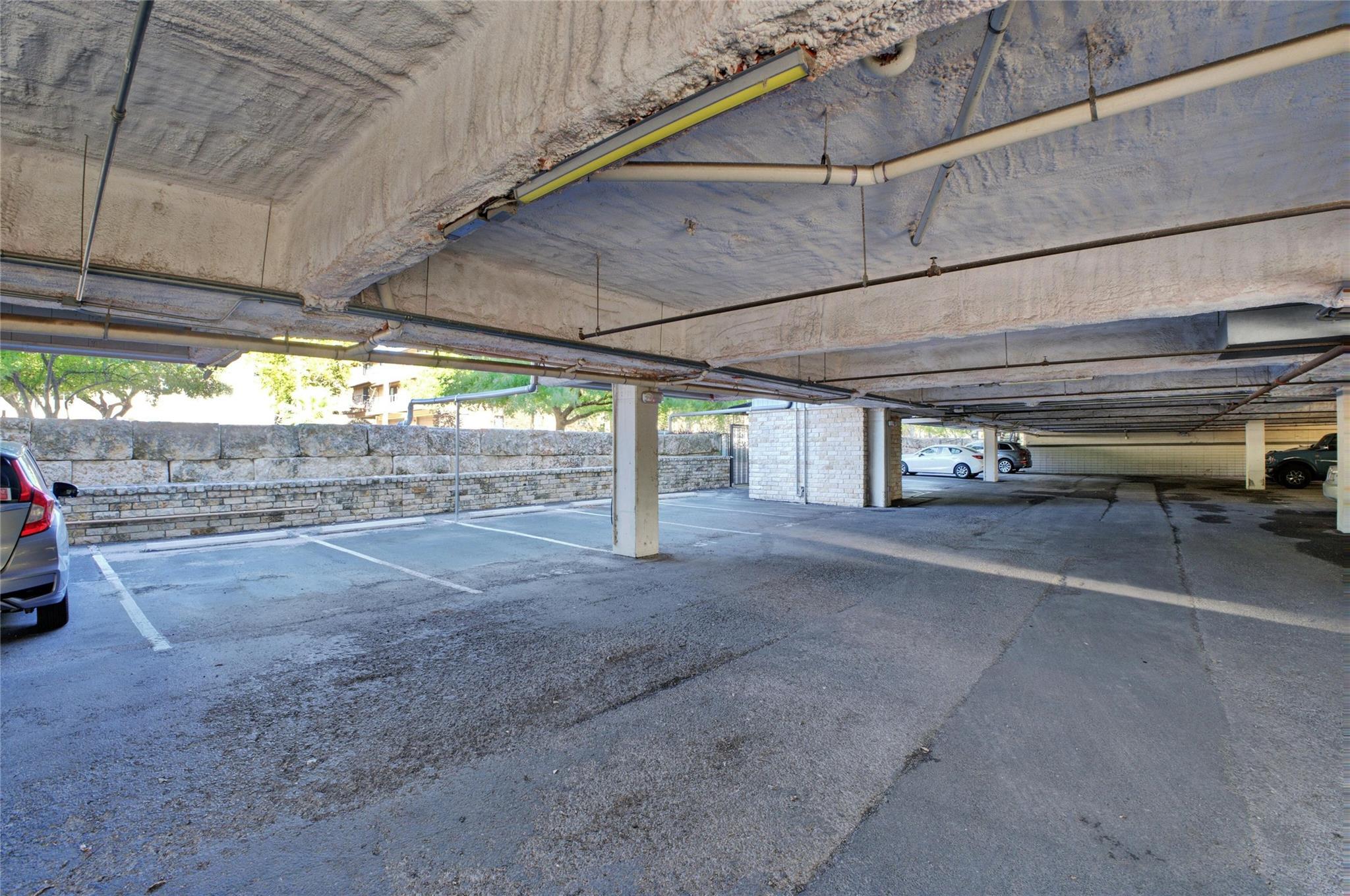 1603 Enfield RD # 305