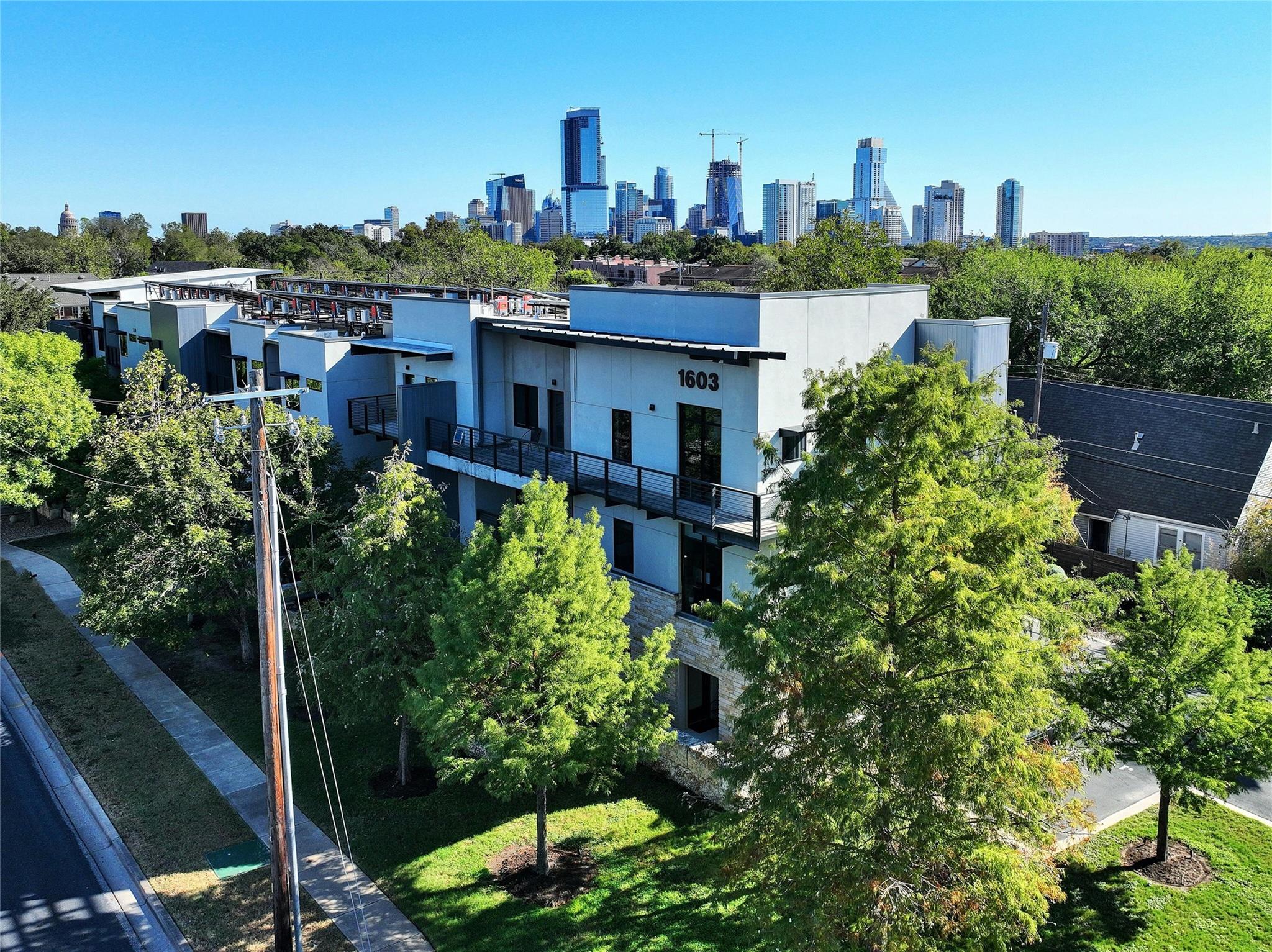 1603 Enfield RD # 305