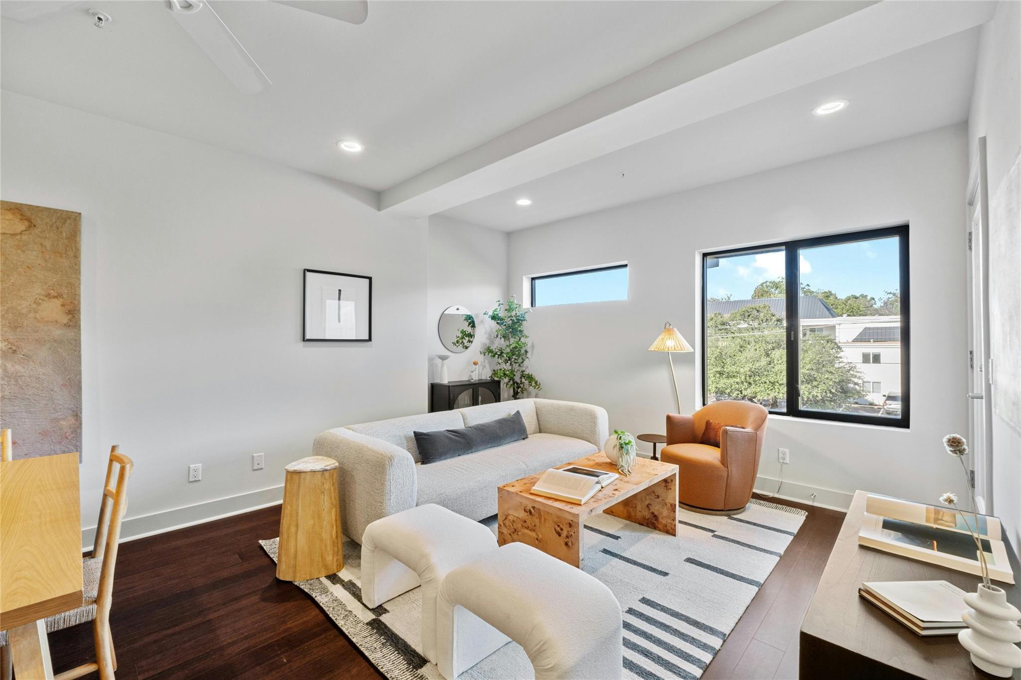 1603 Enfield RD # 305