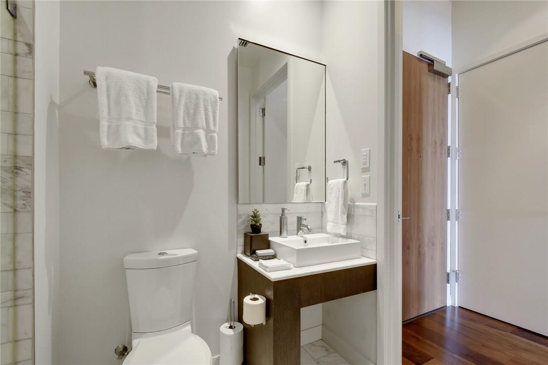 210 Lavaca ST # 2005