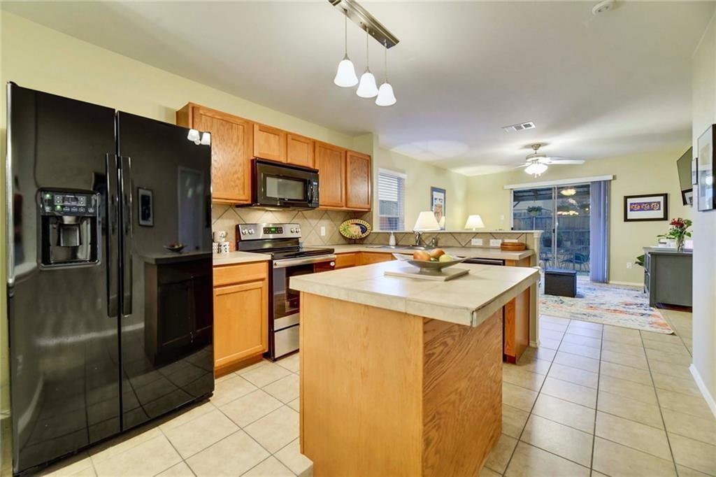 145 Grazing Horse LN