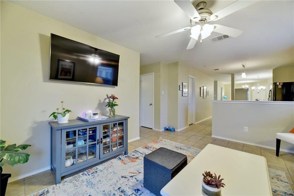 145 Grazing Horse LN