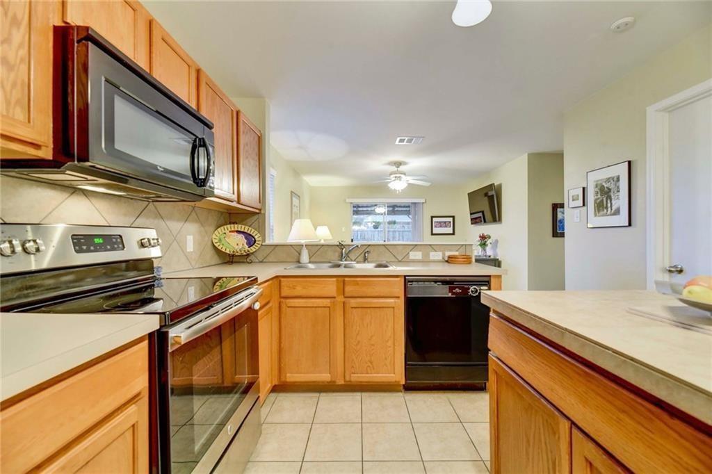145 Grazing Horse LN