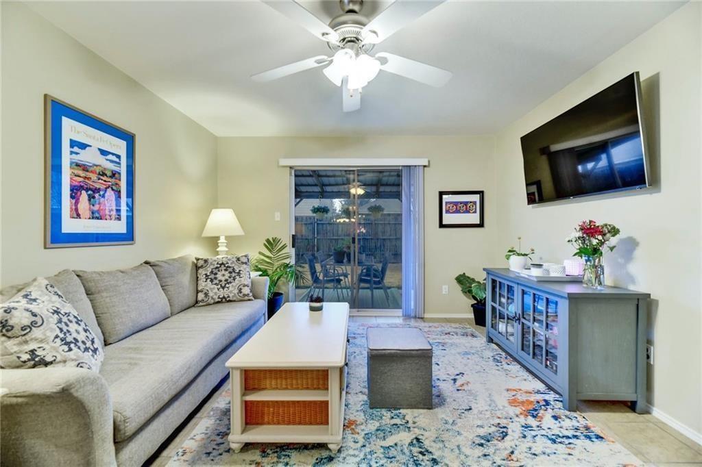 145 Grazing Horse LN