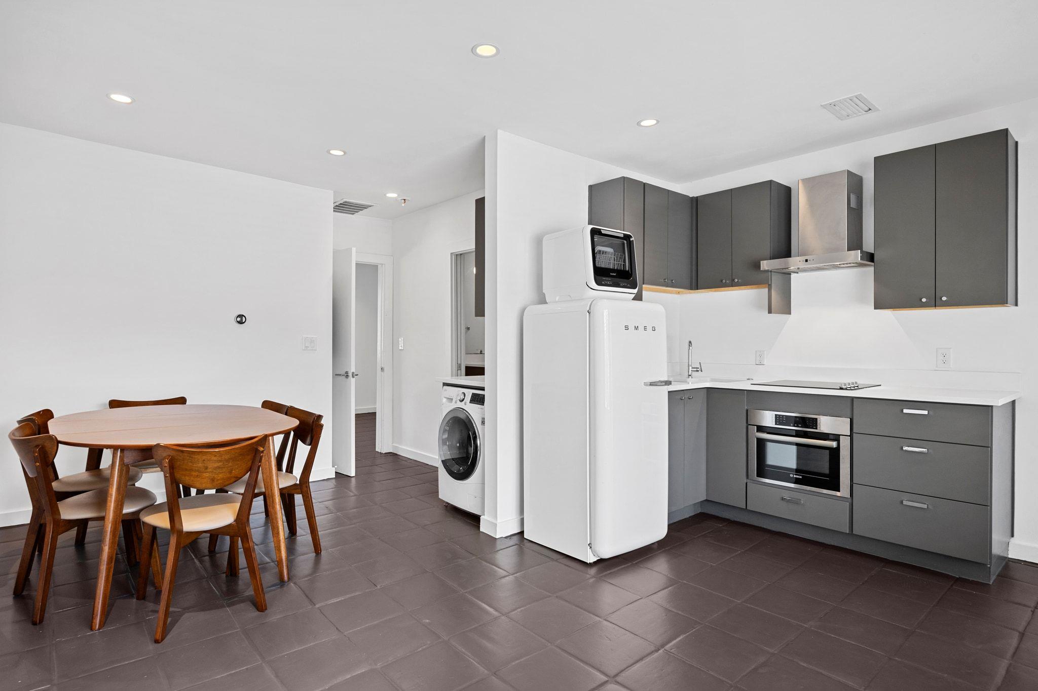 1200 Enfield RD # 205