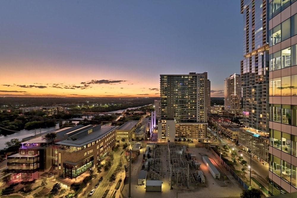 202 Nueces ST # 1906