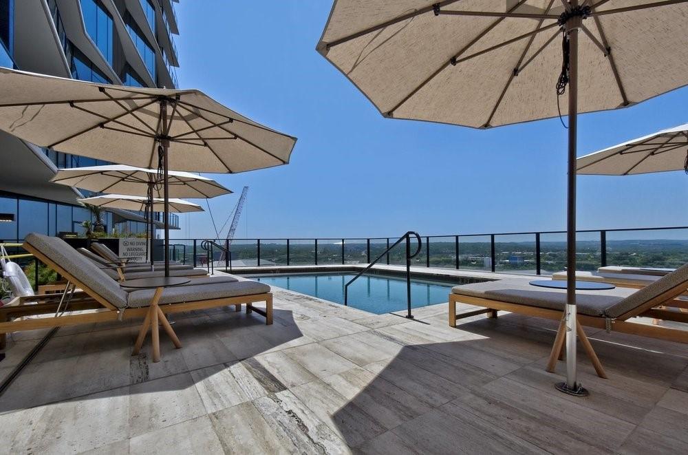 202 Nueces ST # 1906