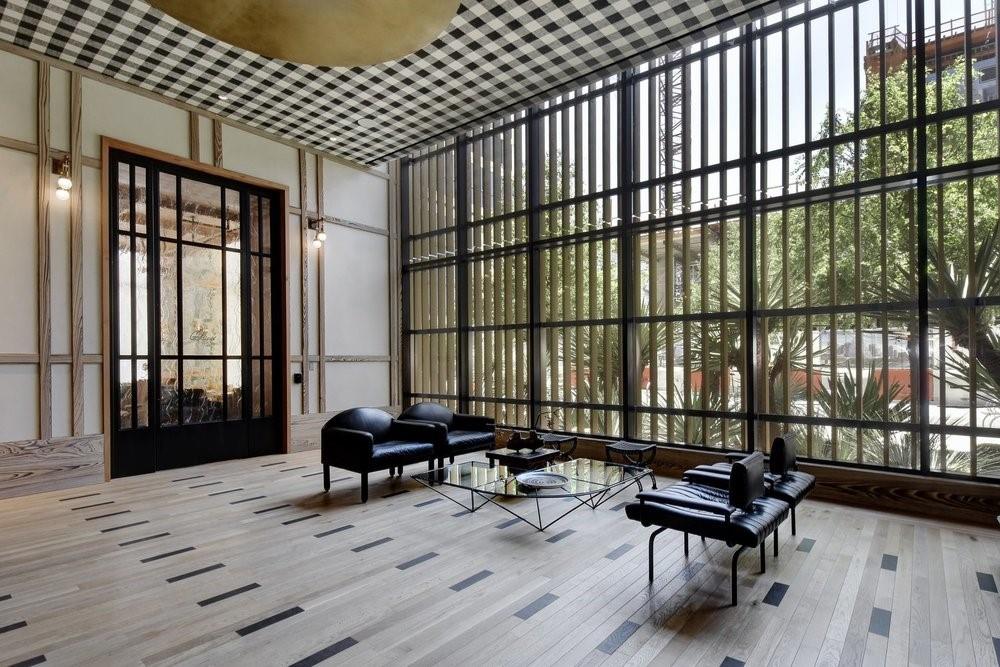 202 Nueces ST # 1906