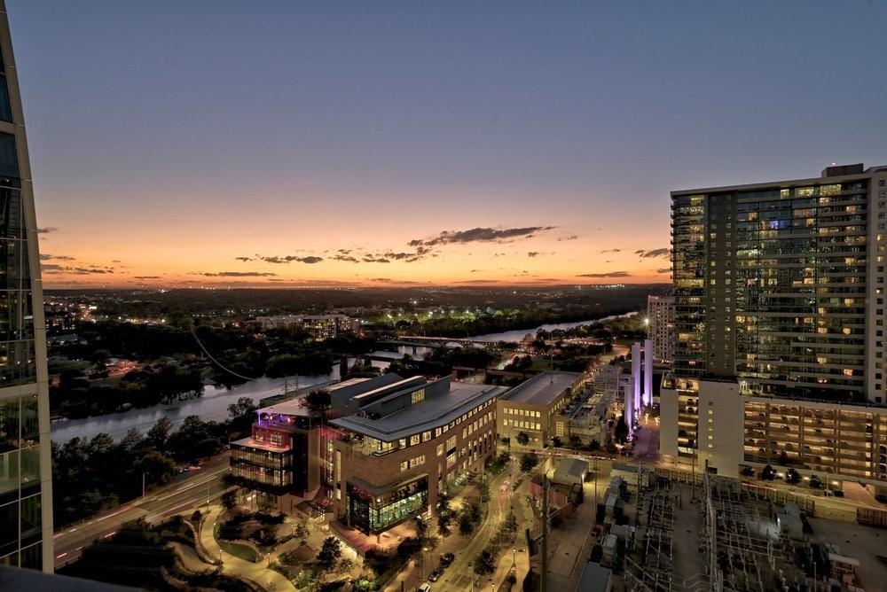 202 Nueces ST # 1906