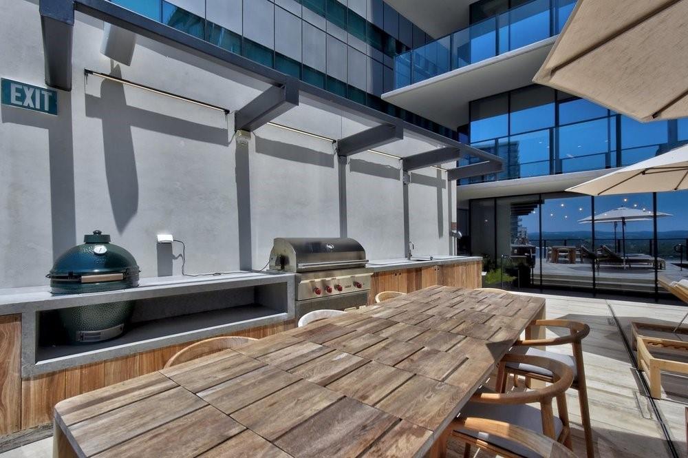 202 Nueces ST # 1906