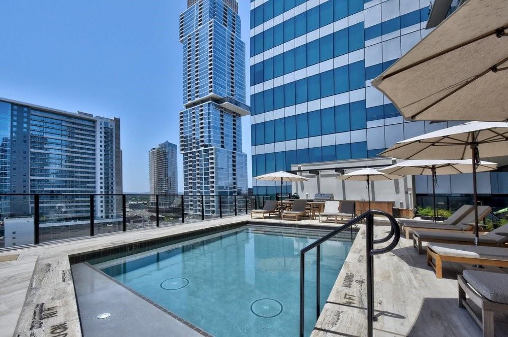 202 Nueces ST # 1906