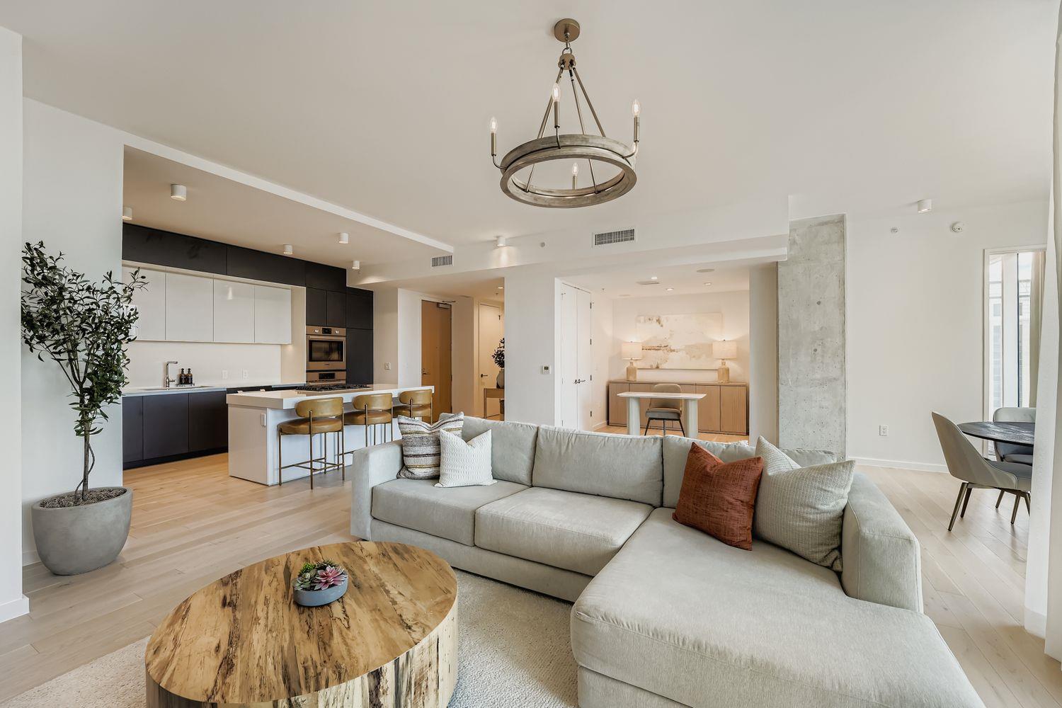 313 W 17th ST # 1404