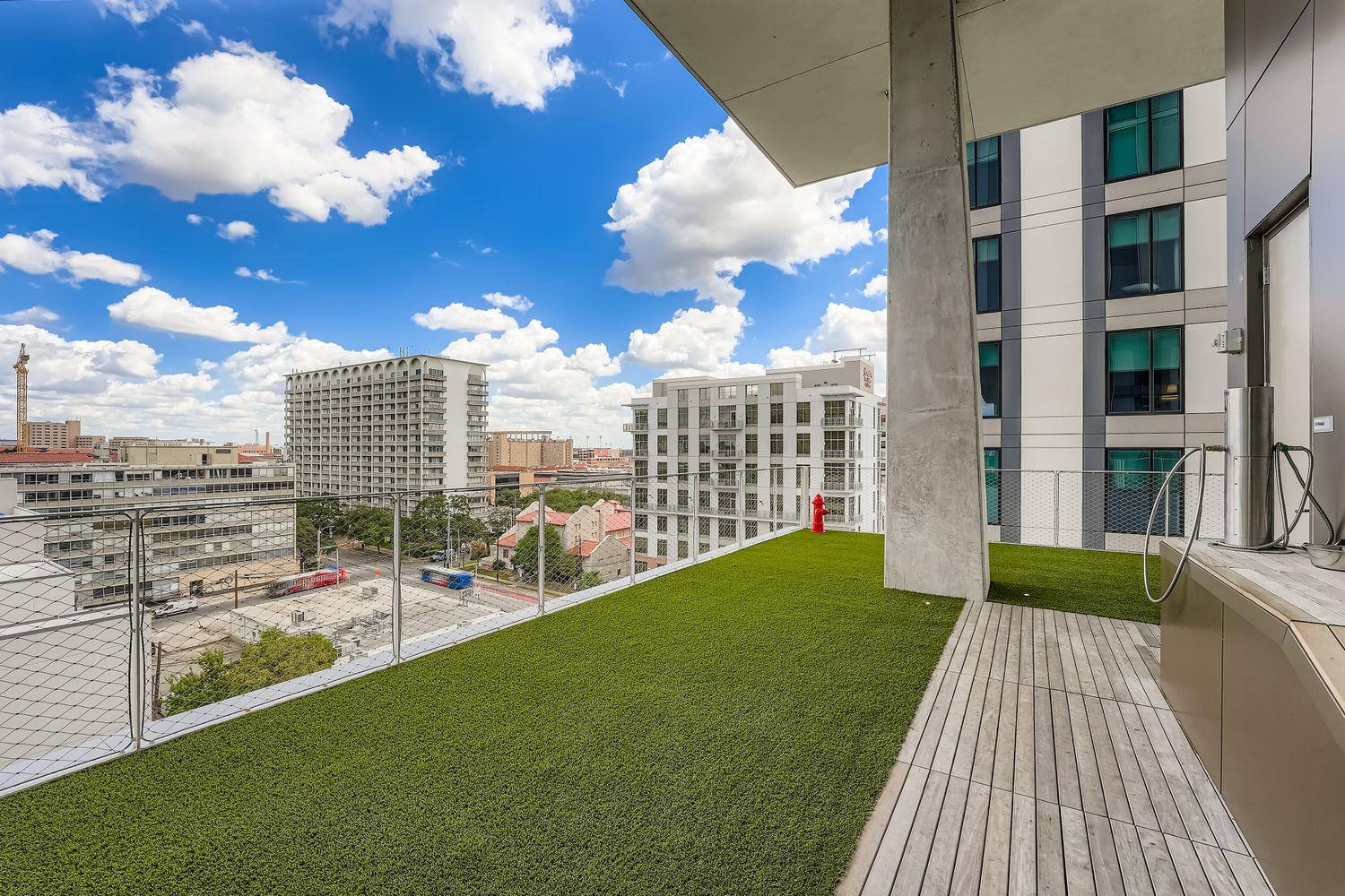 313 W 17th ST # 1404