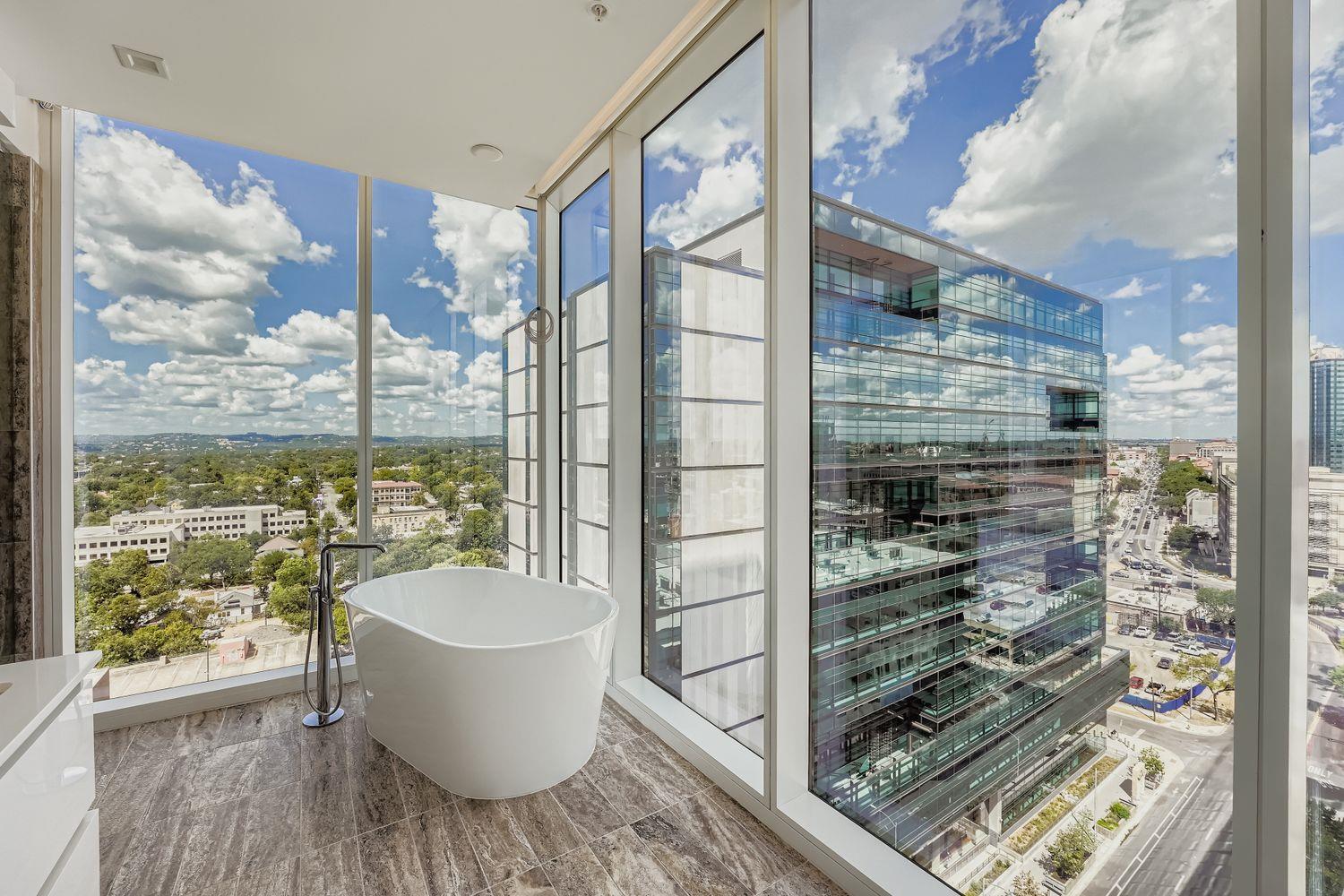 313 W 17th ST # 1404