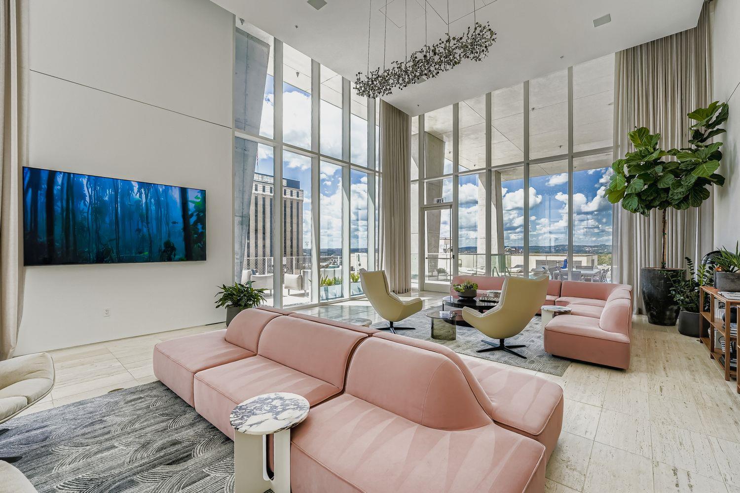 313 W 17th ST # 1404