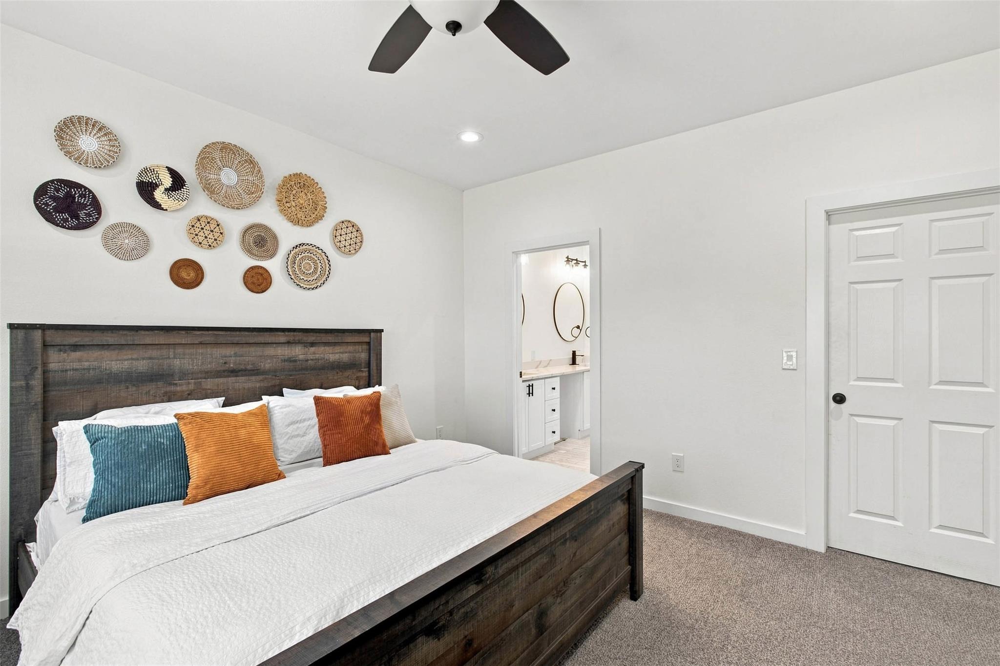 123 Escondido DR