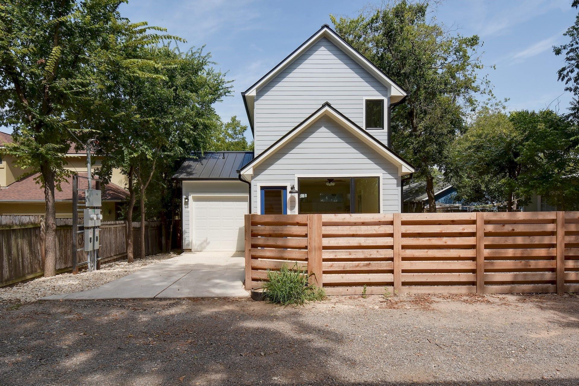 1503 Newton ST # B