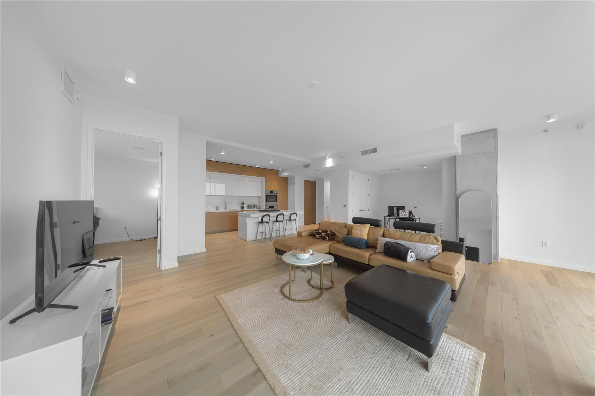 313 W 17th ST # 1804