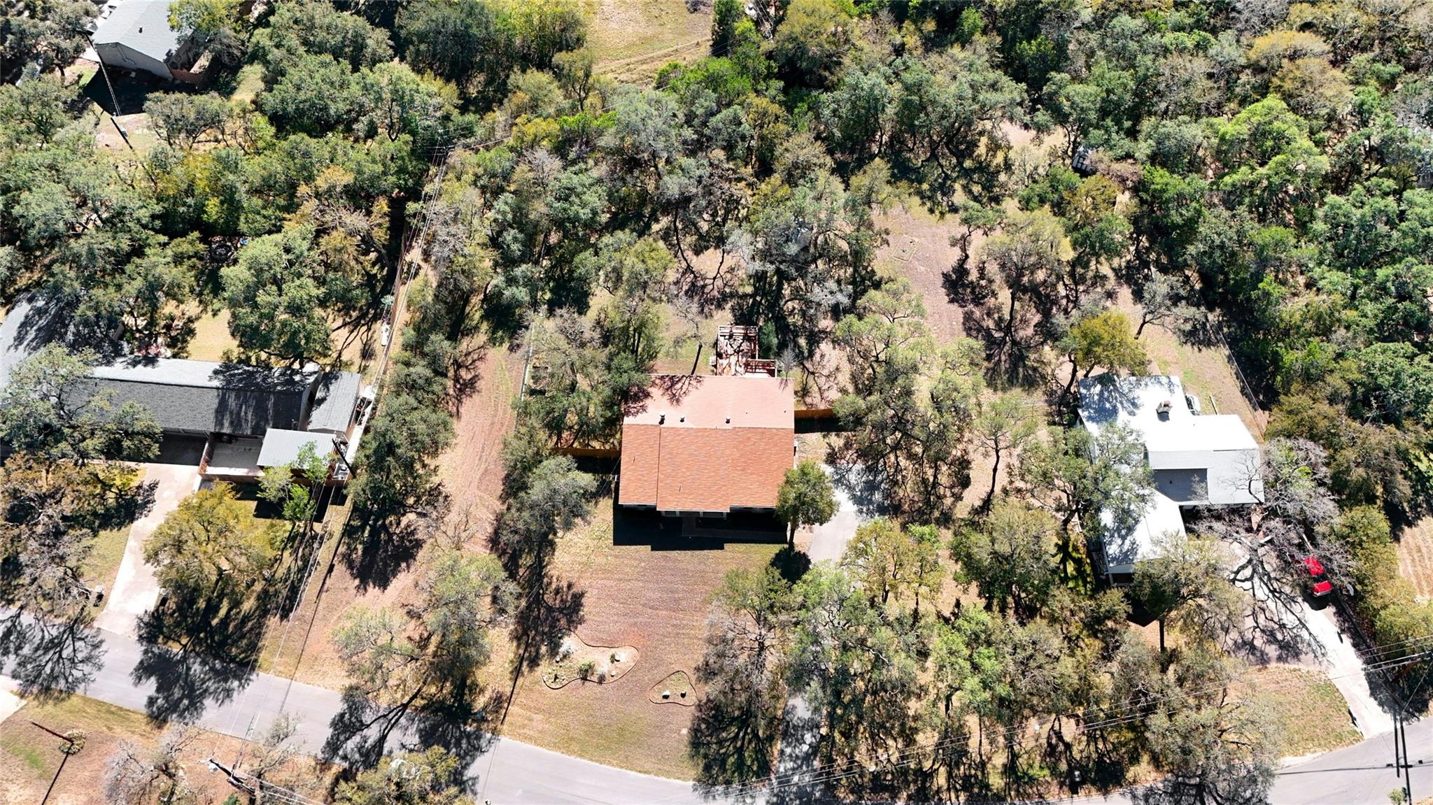 713 Mountain DR