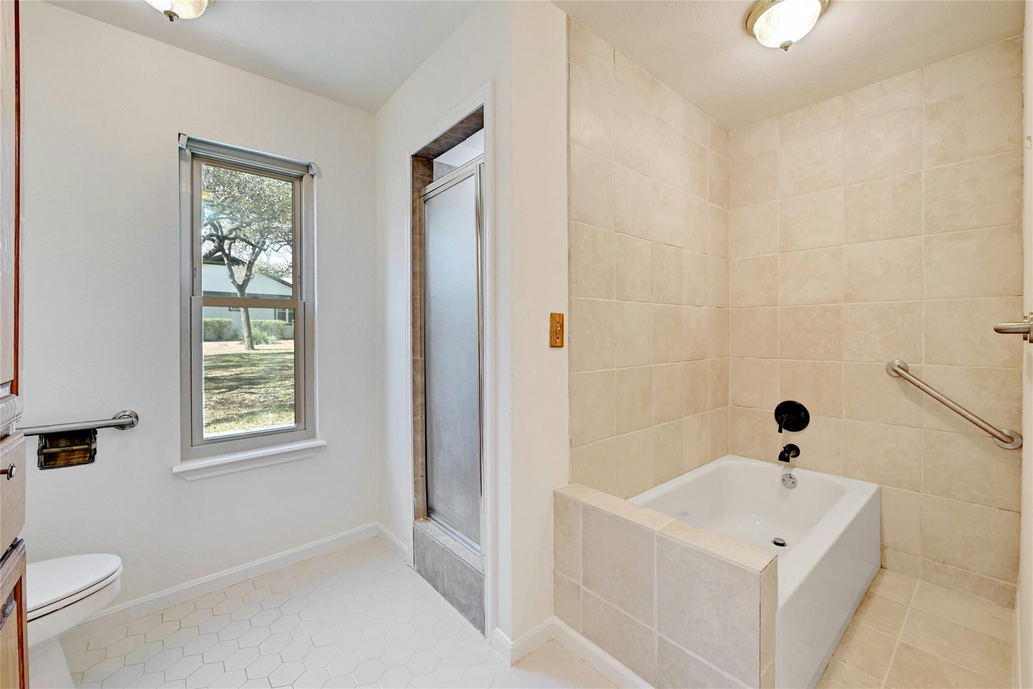 713 Mountain DR