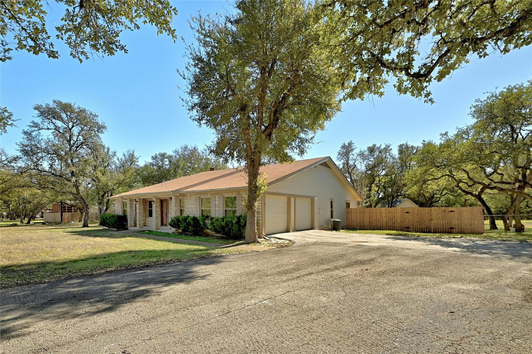 713 Mountain DR