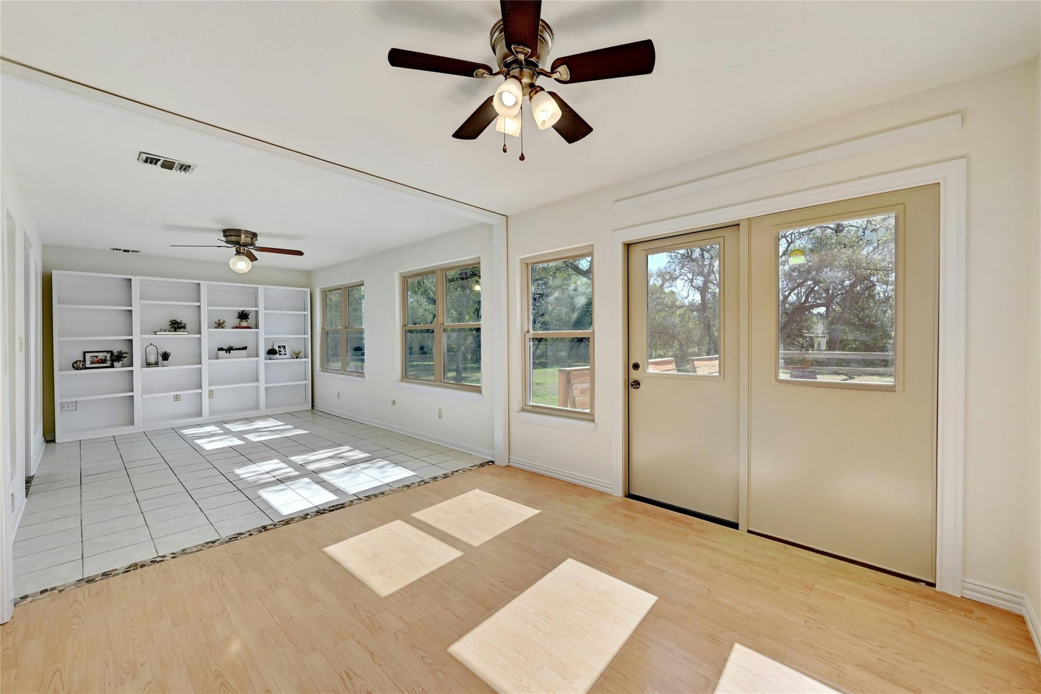 713 Mountain DR